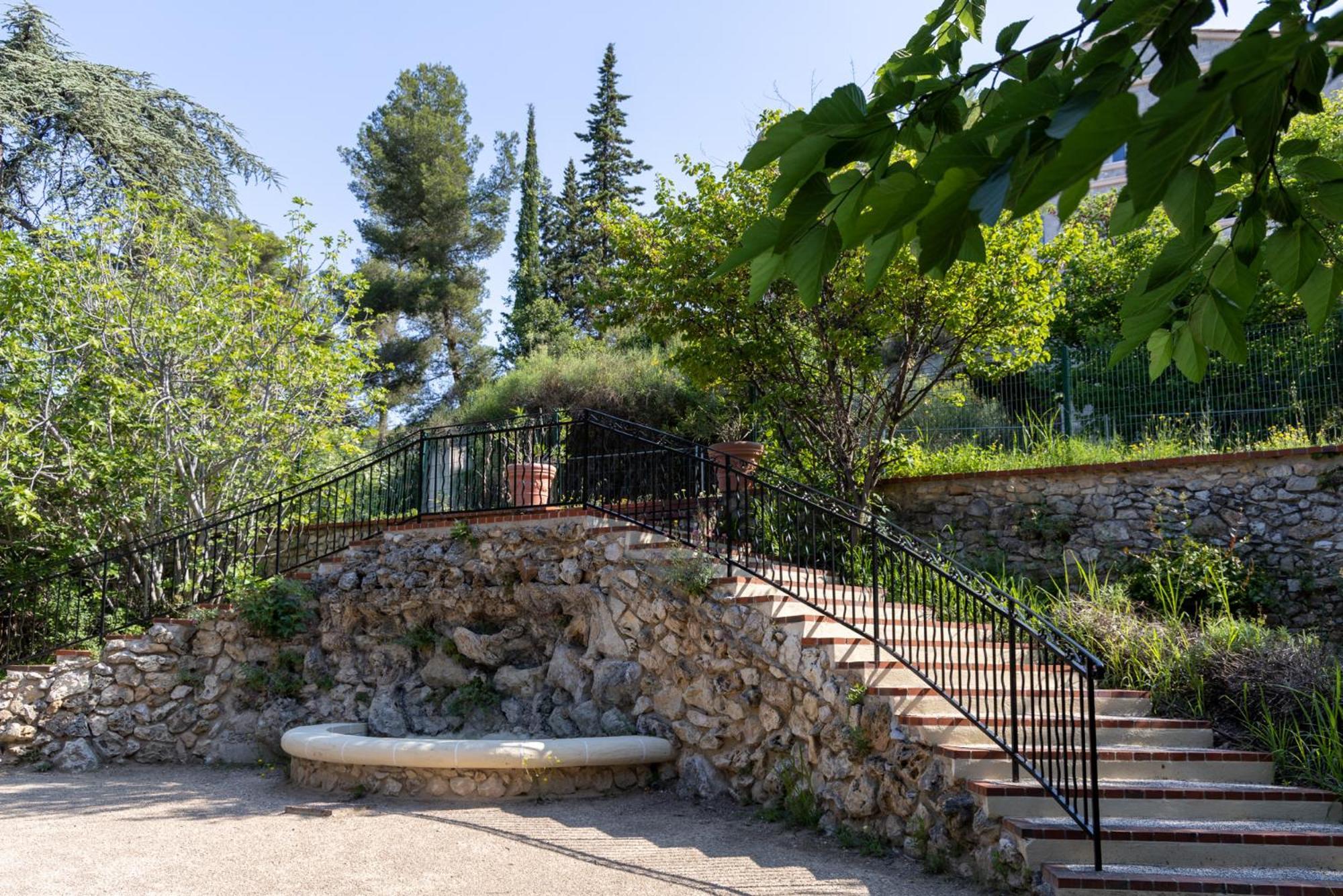 The Originals City, Hotel Cote Sud, Marseille Est Allauch Kültér fotó